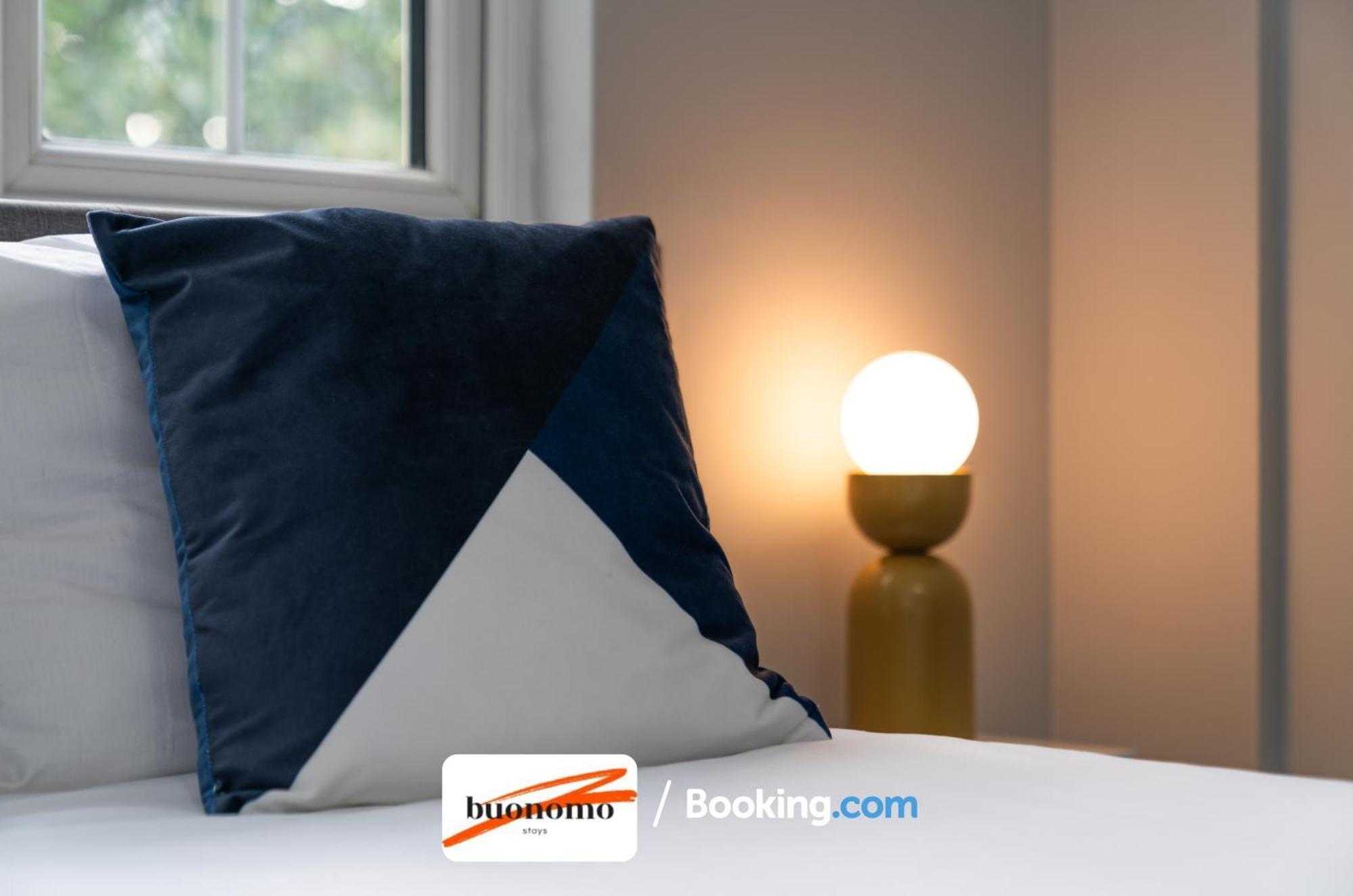 Two Bedroom Apartment By Buonomo Stays Short Lets & Serviced Accommodation With Balcony Londýn Exteriér fotografie