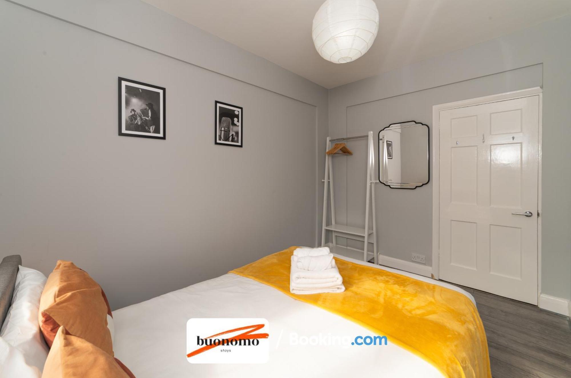 Two Bedroom Apartment By Buonomo Stays Short Lets & Serviced Accommodation With Balcony Londýn Exteriér fotografie
