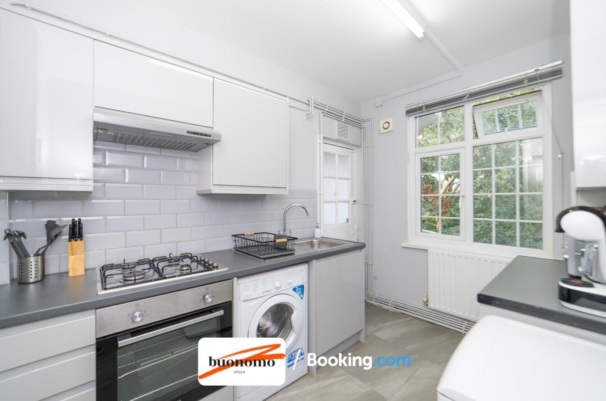 Two Bedroom Apartment By Buonomo Stays Short Lets & Serviced Accommodation With Balcony Londýn Exteriér fotografie